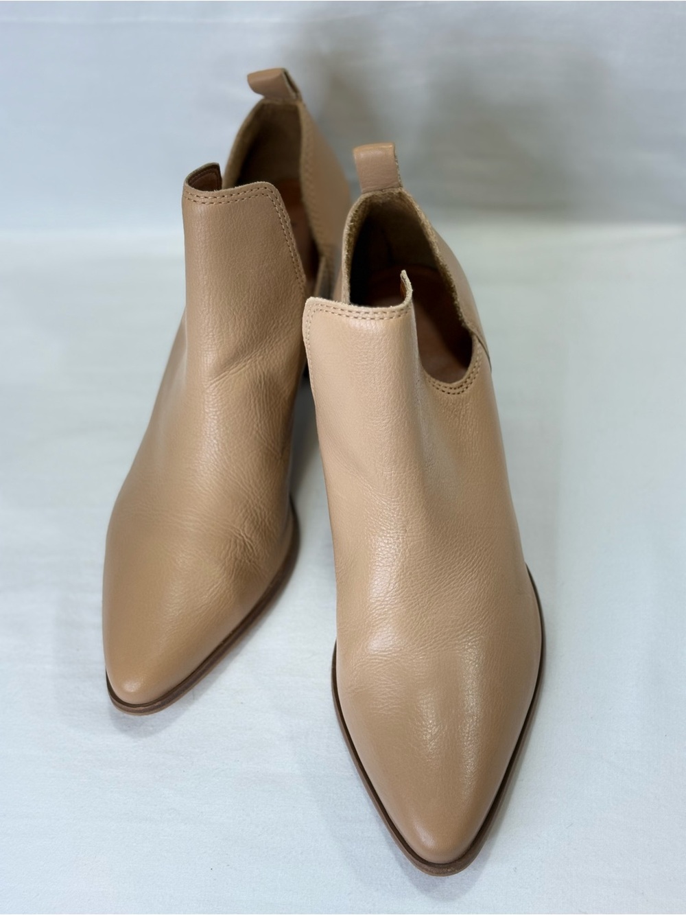 Lucky Brand Camel Leather Pointed Toe Ankle Booties SZ 9